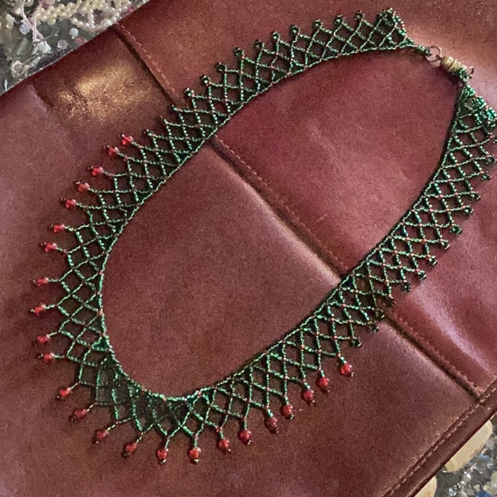 Handmade beaded necklace new